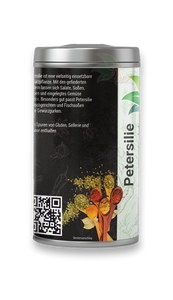 Petersilie ist eine vielseitig einsetzbare Gewürzpflanze. Mit den gefiederten Blättern lassen sich Salate, Soßen, Suppen und eingelegtes Gemüse würzen. Besonders gut passt Petersilie zu Fischgerichten und Fischsoßen sowie Gewürzgurken